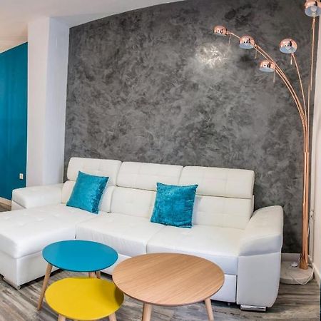 Minty Stay Mendoza Rios Севилья Экстерьер фото