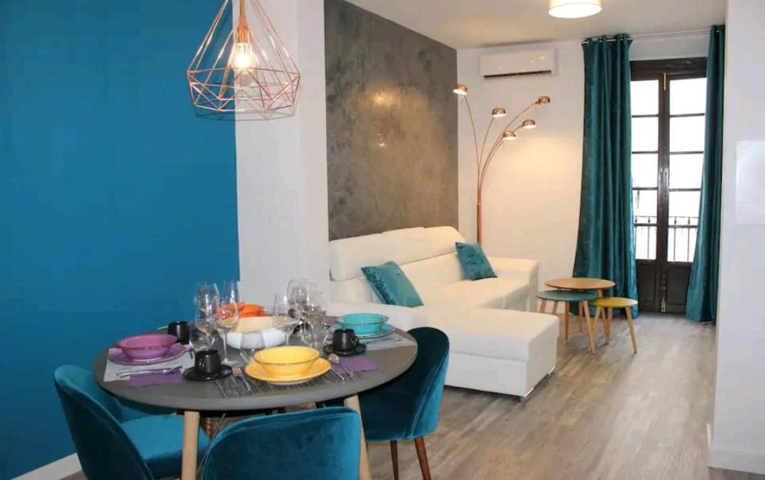 Minty Stay Mendoza Rios Севилья Экстерьер фото
